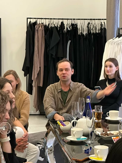 Сторітелінг: як будувати історії на сцені