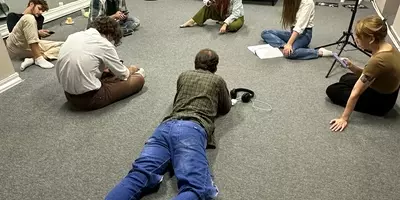 Театральний тімбілдинг: як акторські вправи зміцнюють команду